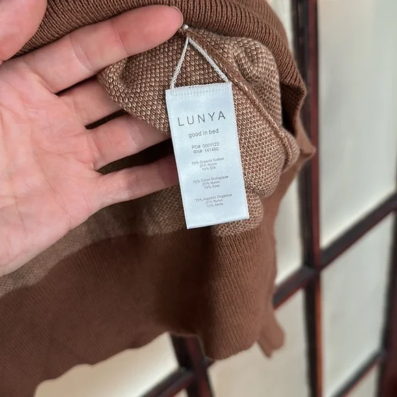 Lunya checked mock neck sweater - Picture 4 of 7